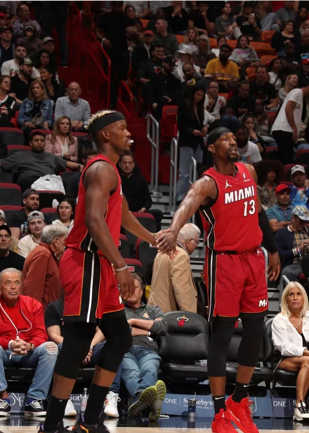 包含热火球员伤愈归队，补充球队力量的词条