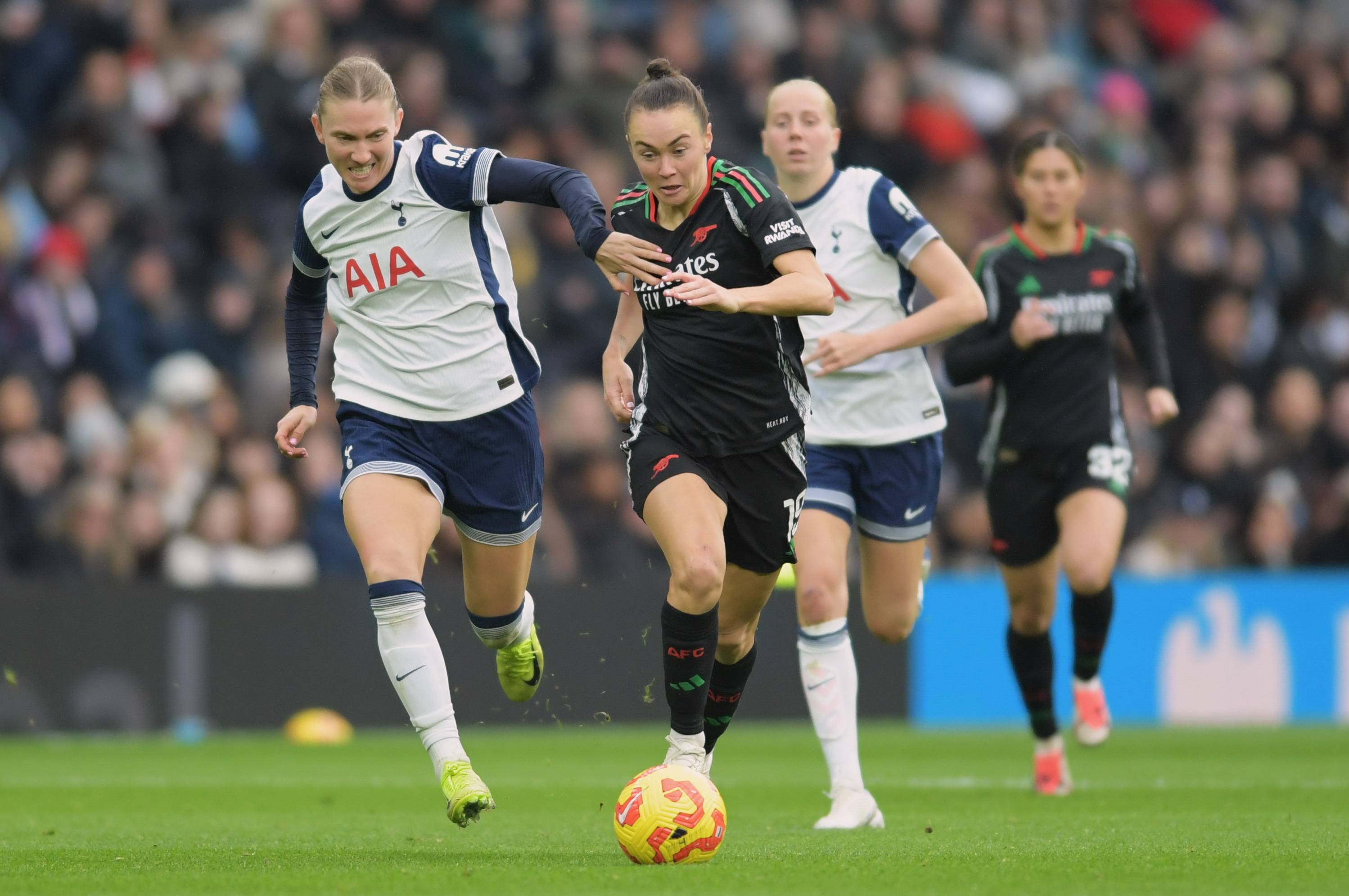 英格兰女足实力强劲，连续五场不败