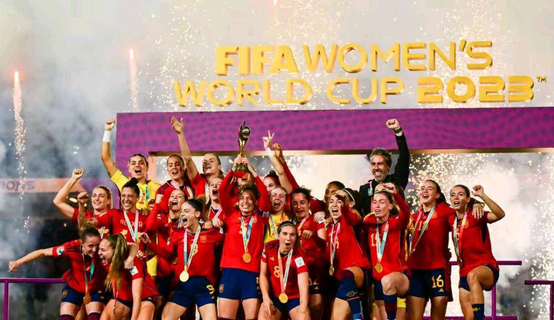 全球瞩目，精彩足球盛事瞬间回顾