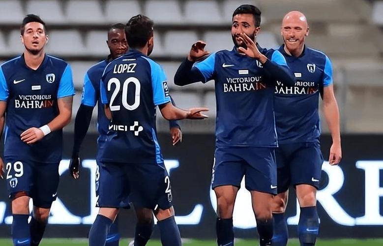 包含斯特拉斯堡在法甲联赛中取得胜利的词条