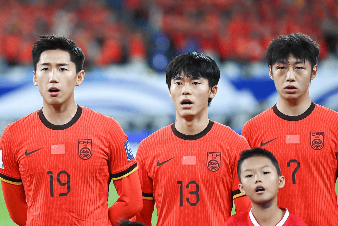 关于雄鹿官方公布新规，状态爆棚引发争议，球队未来可期球迷热议！的信息