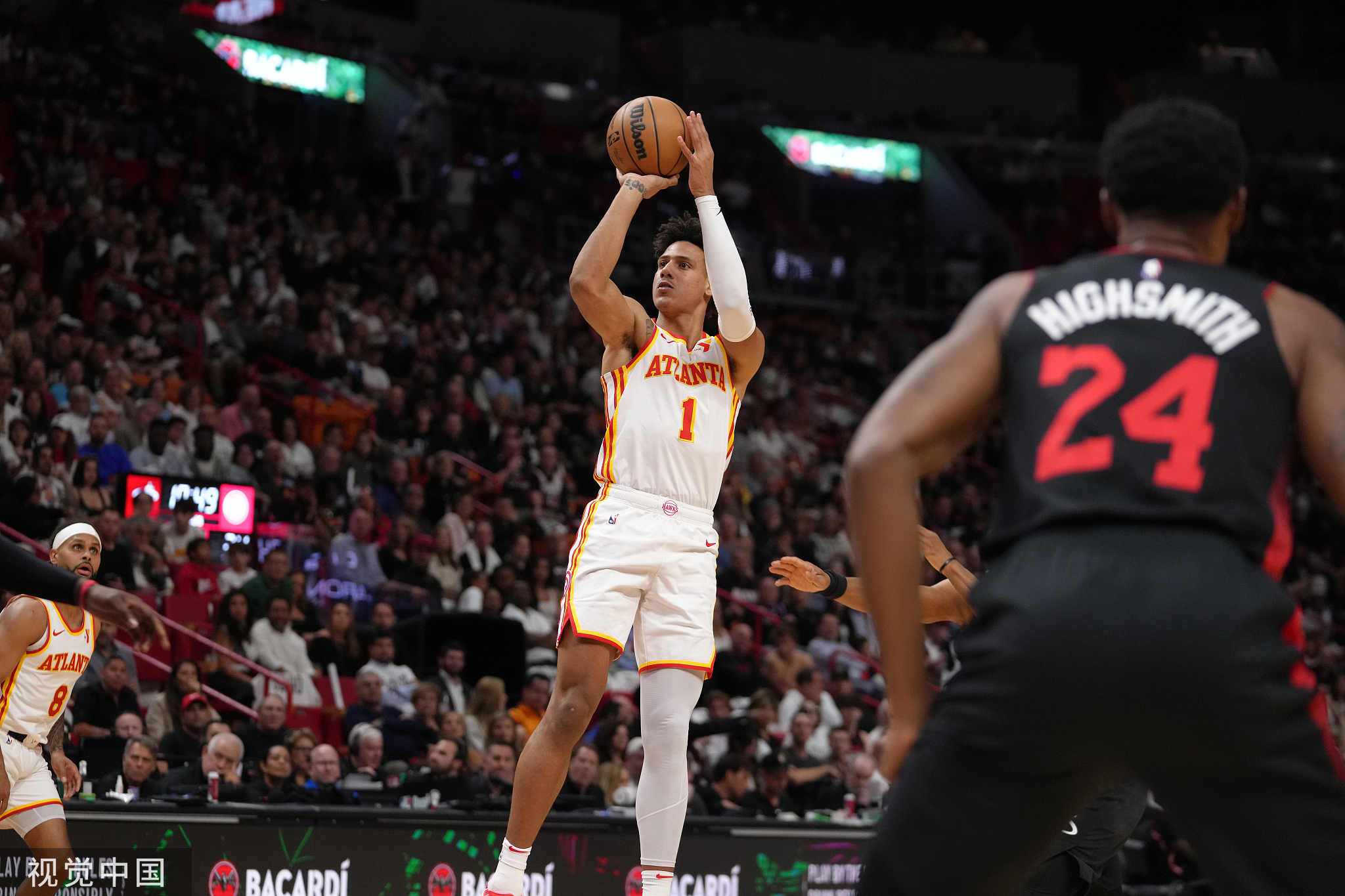 老鹰绝杀时刻，命运悬念点燃赛场，热火迎来胜利！