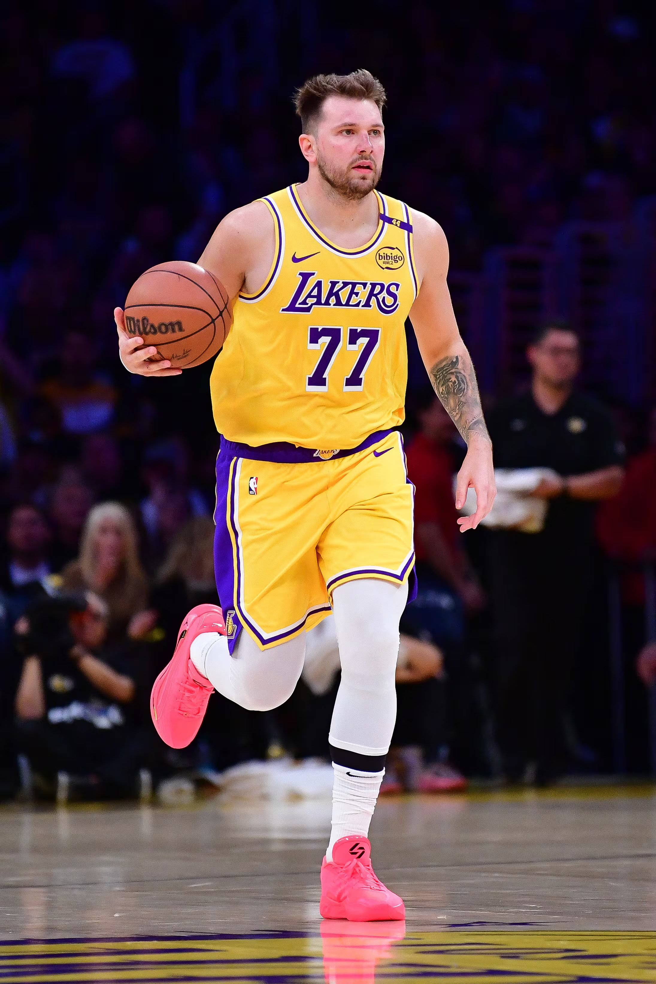 关于东契奇狂砍快船分，冲击季后赛迎来新赛季高光！的信息