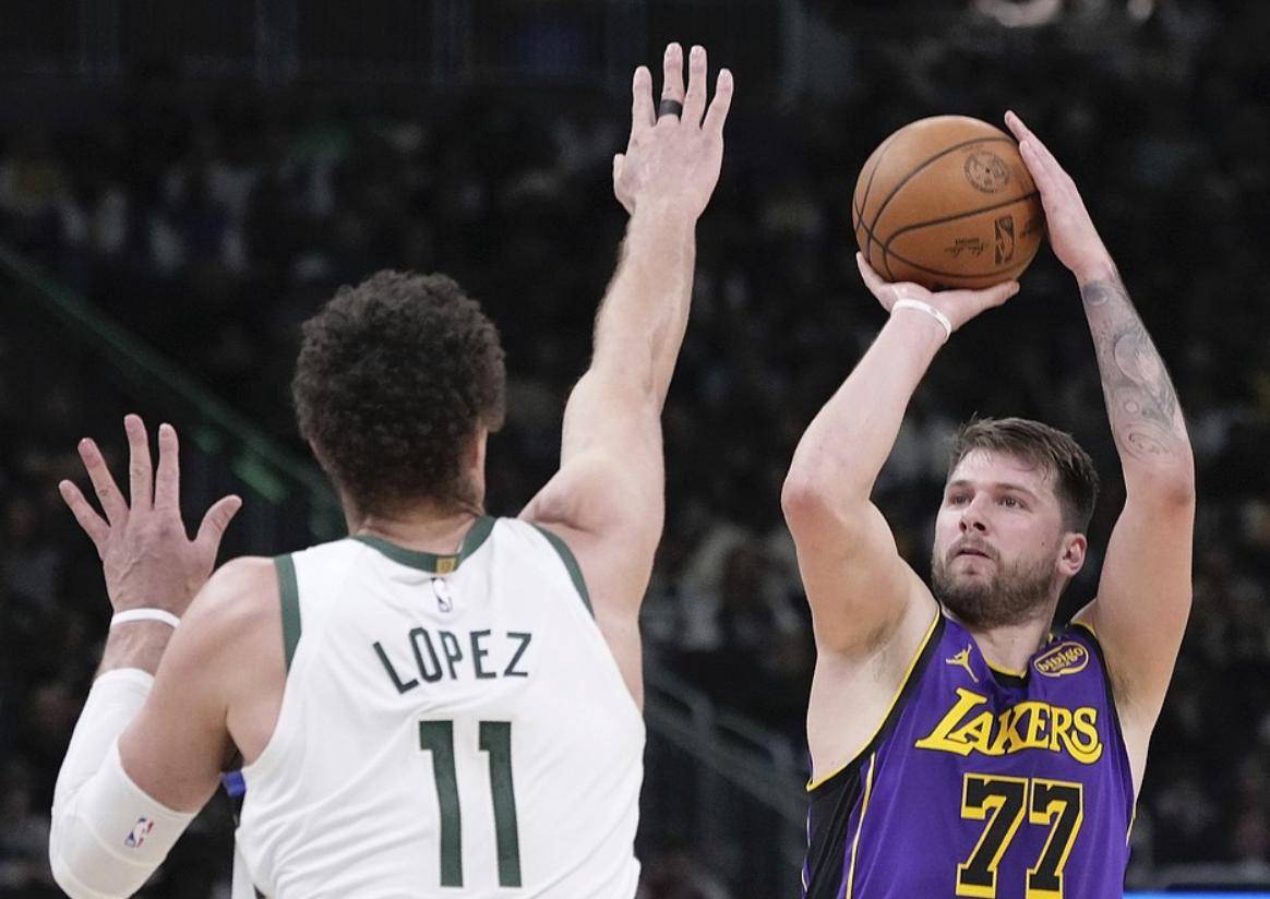 东契奇遭遇三连败，尤文图斯教练面临压力！的简单介绍